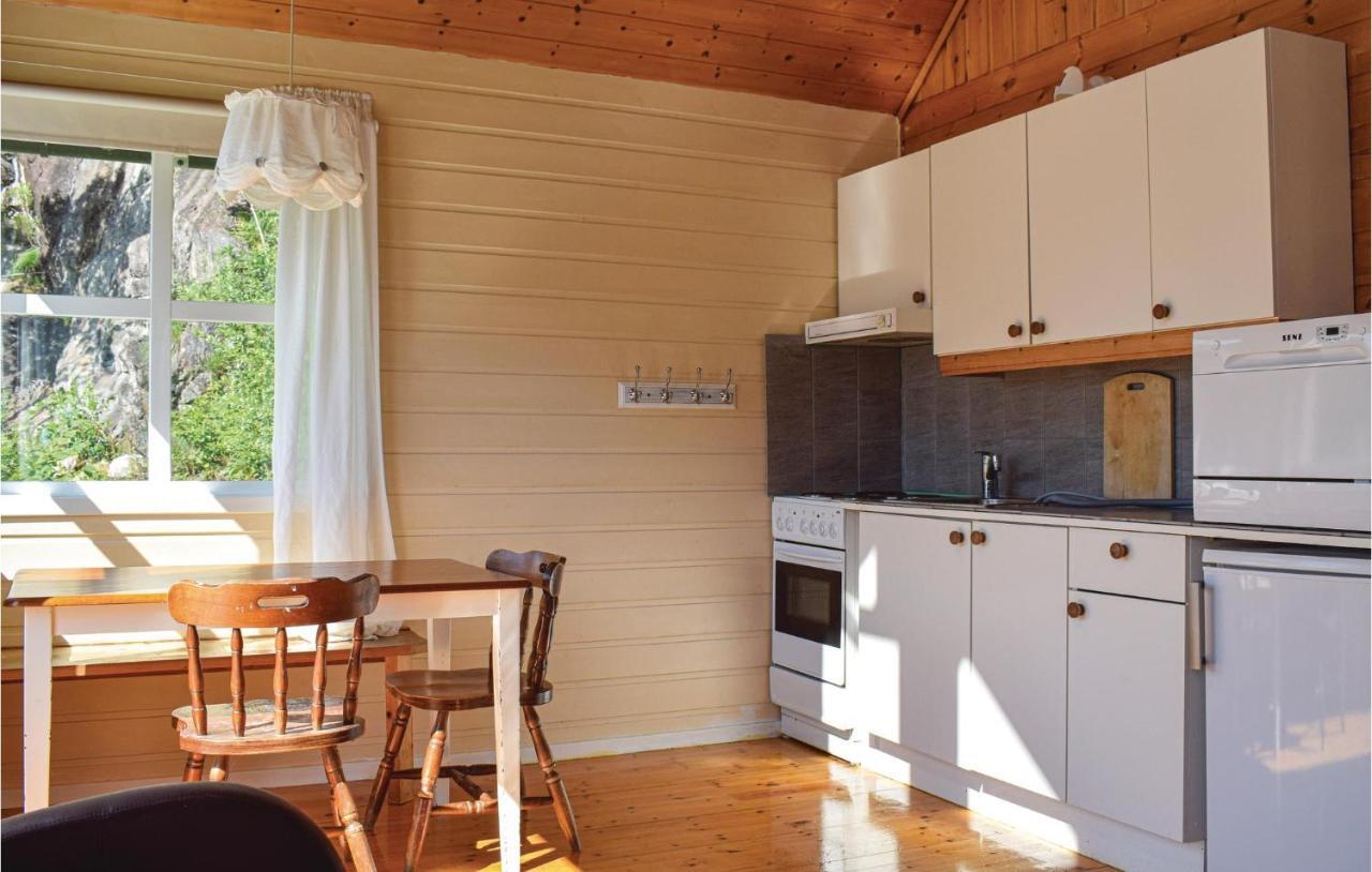 3 Bedroom Lovely Home In Vallavik Vangsbygd Экстерьер фото